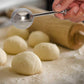 ⏳ 50% OFF! ⏰Multifunctional Flour Duster for Baking – Sprinkle Flour, Icing Sugar & Cocoa Evenly, Keep Your Baking Tidy & Easy 🍰✨