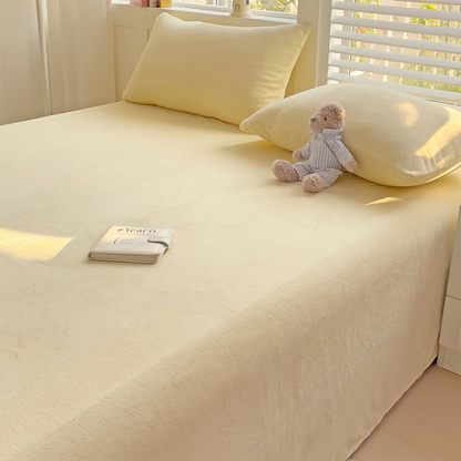 🔥50% OFF!!📢🛏️ Cozy 3-Piece Bedding Set – Warm Winter Comfort for Your Bed ❄️✨
