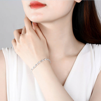 🔥50% OFF!!📢🍀 Elegant Sparkling Lucky Clover Bracelet – Add a Touch of Sparkle & Charm to Everyday Looks ✨